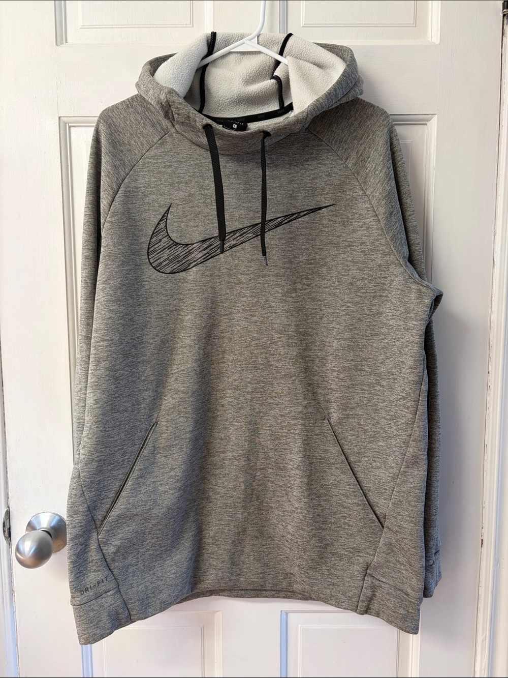 Nike DriFit grey pullover swoosh hoodie men’s size large